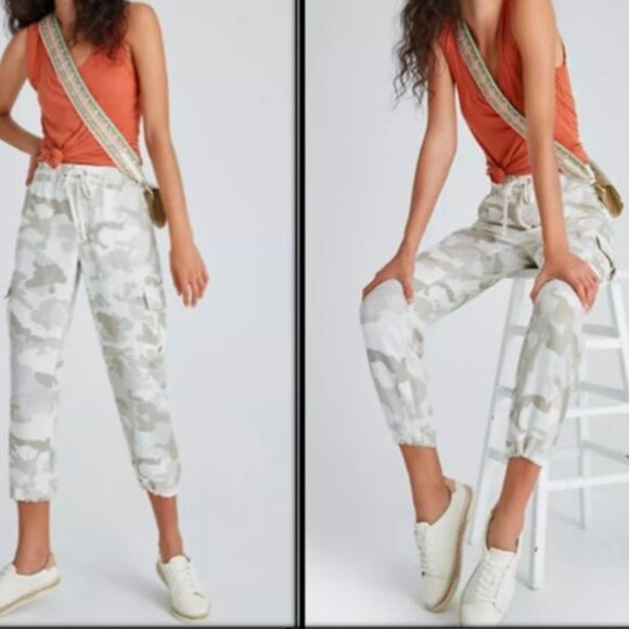 NEW Sanctuary 100% Linen Carefree Cargo Crop Joggers Camo Neutral Medium - Picture 1 of 12